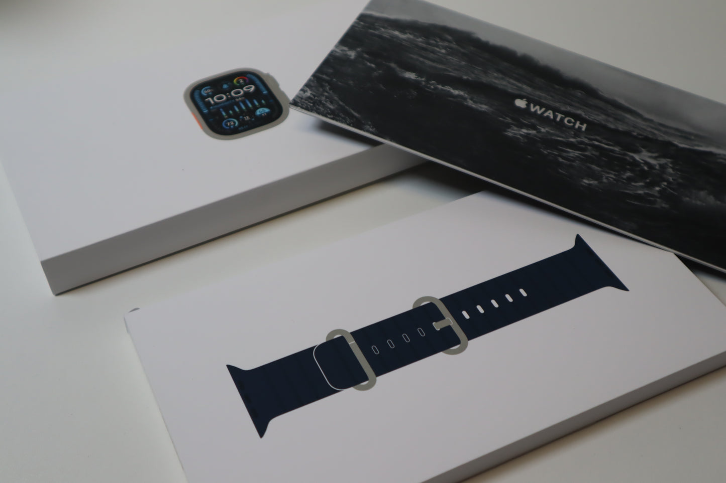 Apple Watch Ultra 2 (GPS + Cellular) 49mm Titaniumgehäuse, Ocean Gültig bis: 16 November 2024 IMEI: 356340670450352