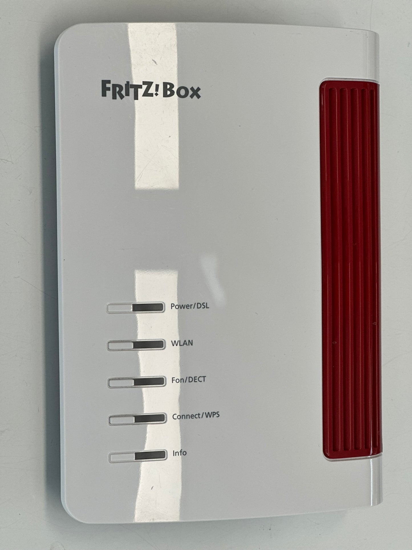 AVM FRITZ Box 7530 AX WLAN DSL  Router - Weiss Wi-Fi 6 bis 300 Mbits DSL Leitung